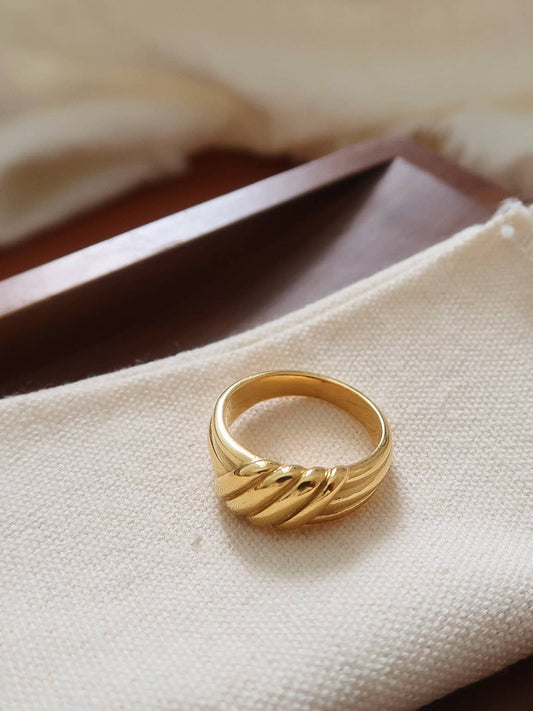 Duvette Ring