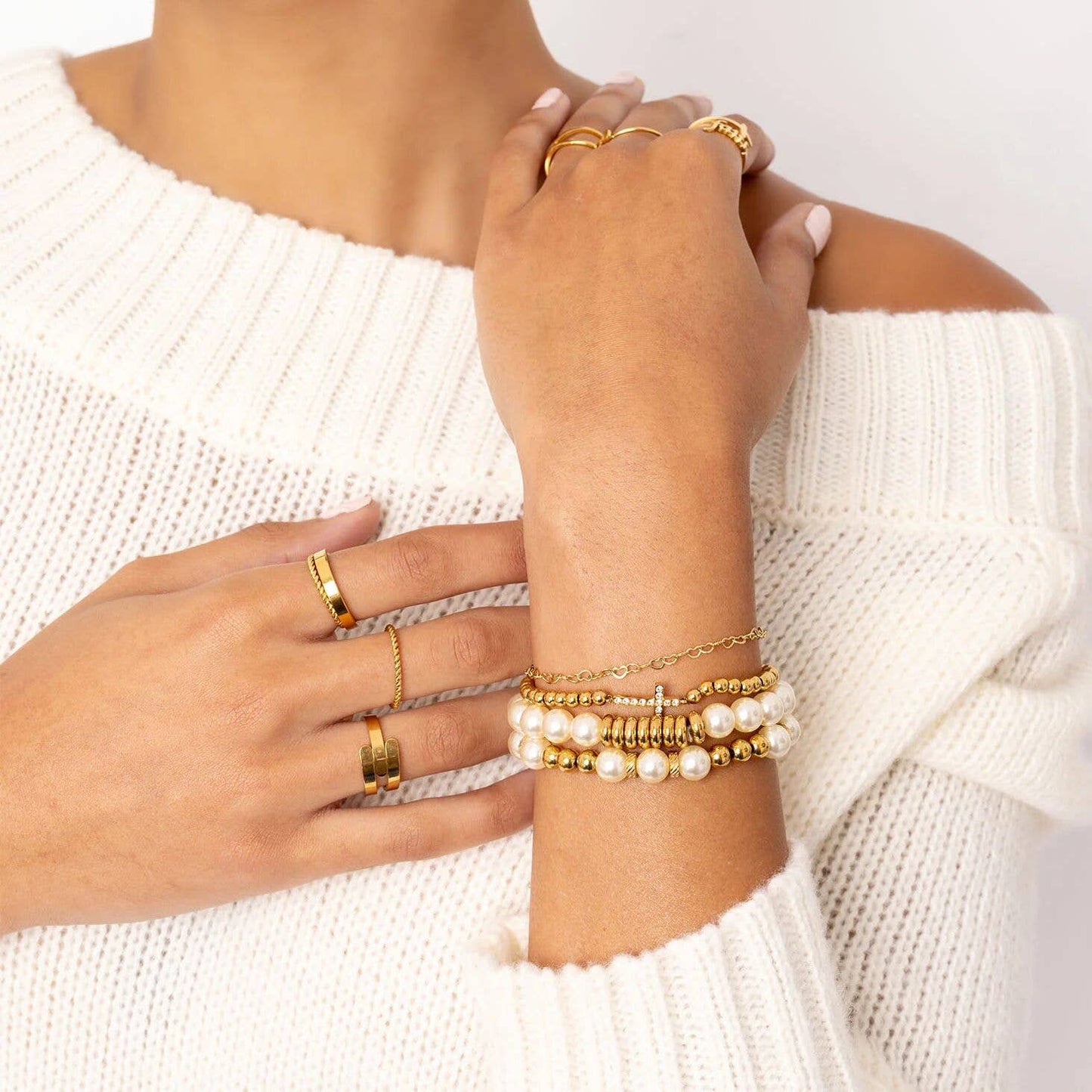 18K Gold PVD 8mm Kiska Glass Pearl Stretch Bracelet