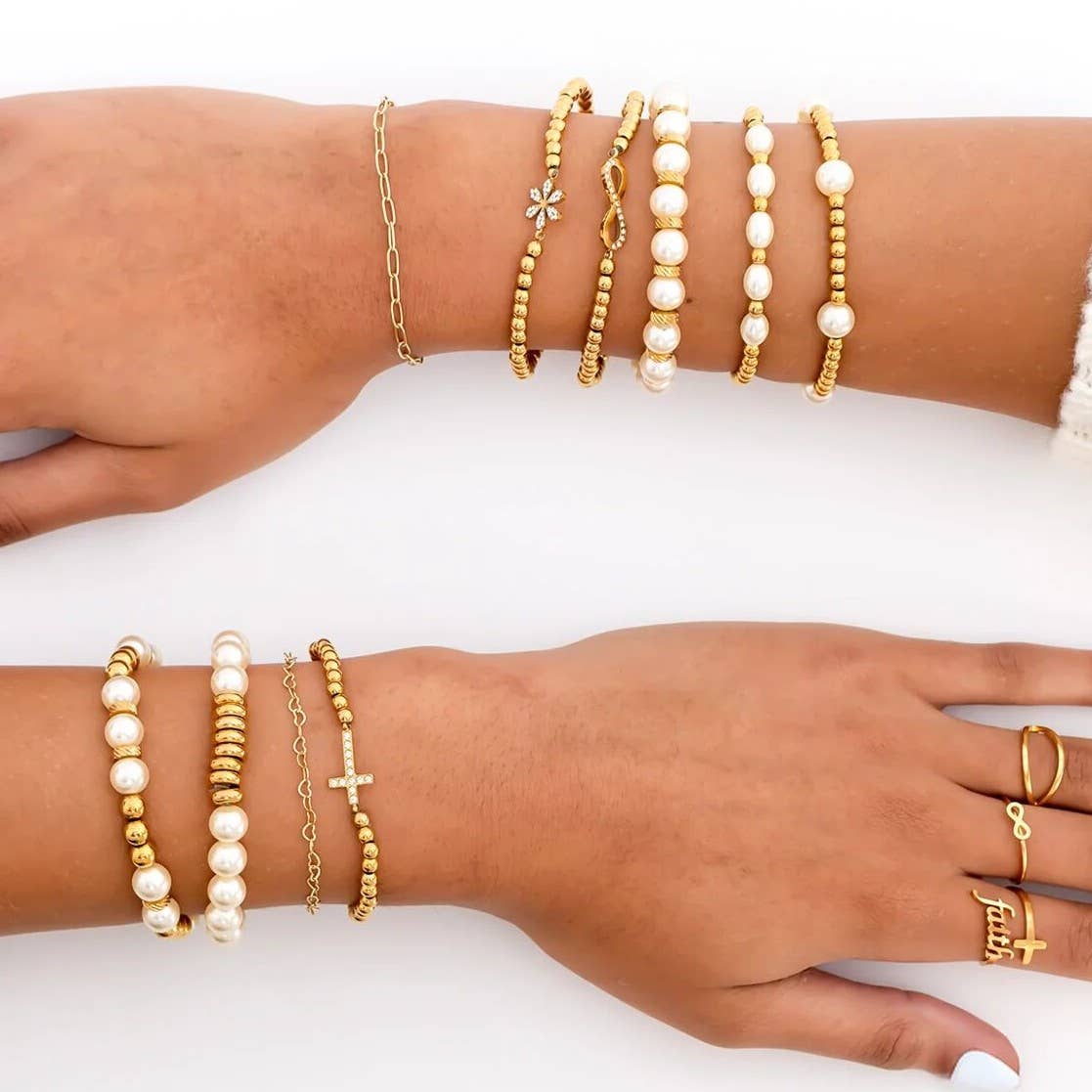 18K Gold PVD 8mm Kiska Glass Pearl Stretch Bracelet