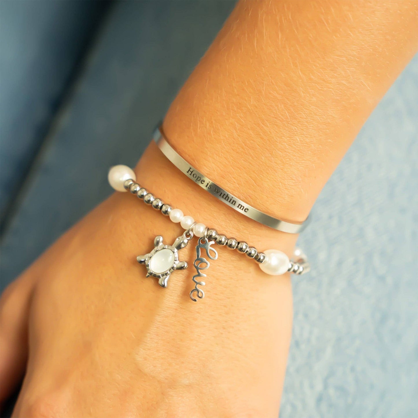 18K Gold PVD 8mm Kiska Glass Pearl Stretch Bracelet